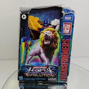 Transformers Legacy: Voyager Class Maximal Leo Prime NEW Damaged Box Sealed